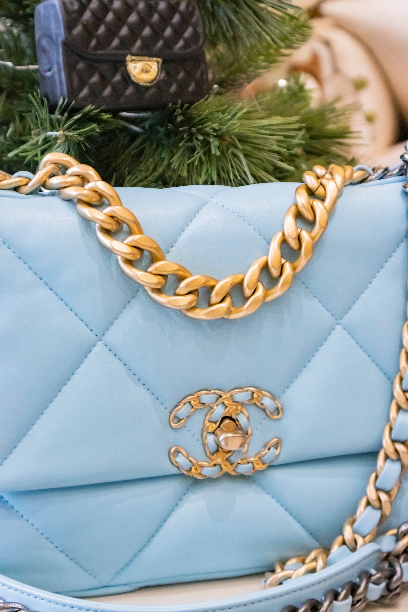 Chanel - 19 Lammleder Himmelblau