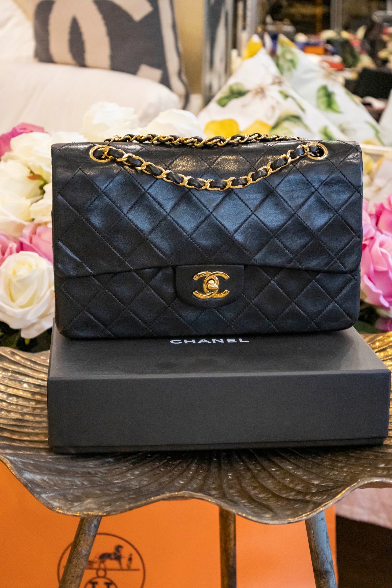 Chanel - Timeless Classic Double Flap Bag Matelassé Leder Schwarz