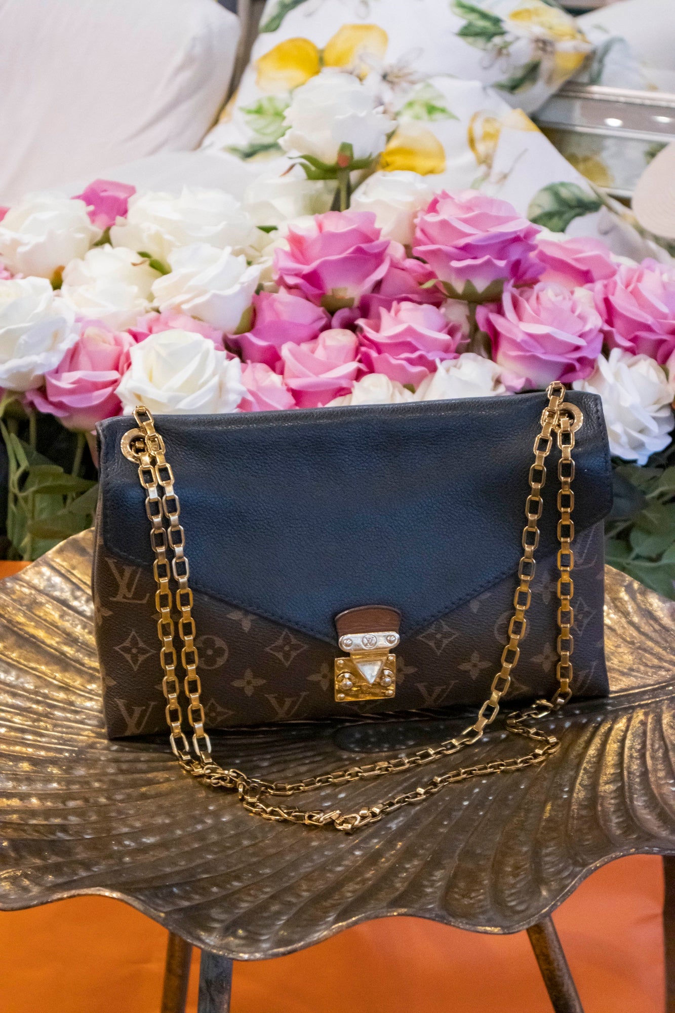 Louis Vuitton - Pallas Chain Noir Handtasche