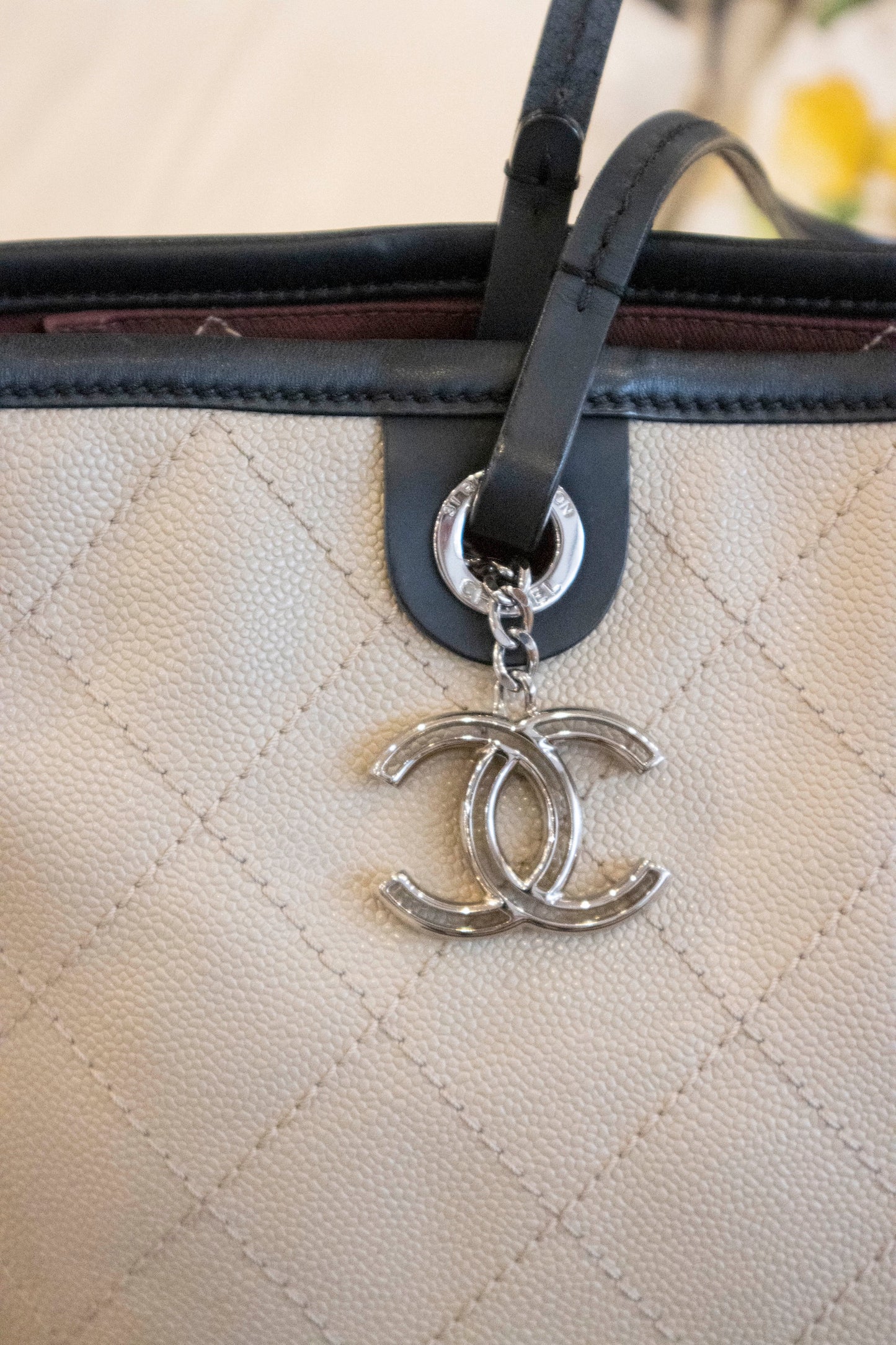 Chanel - Shopper Sand Silberne Hardware