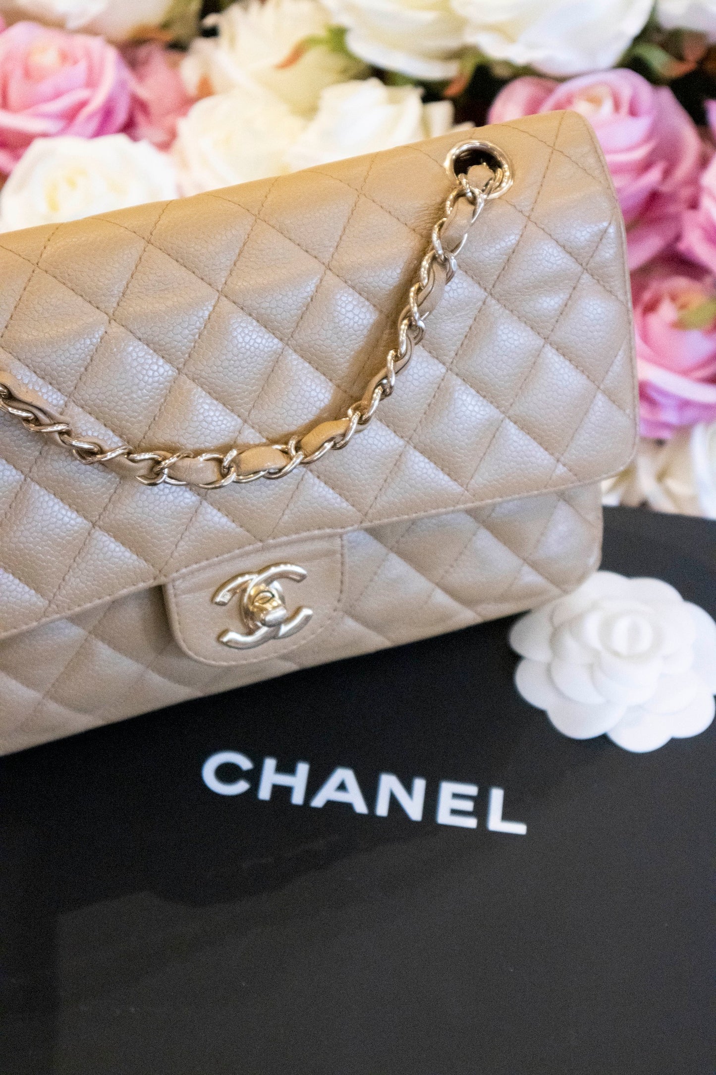 Chanel - Medium Double Flap Bag Beige Caviar Leder
