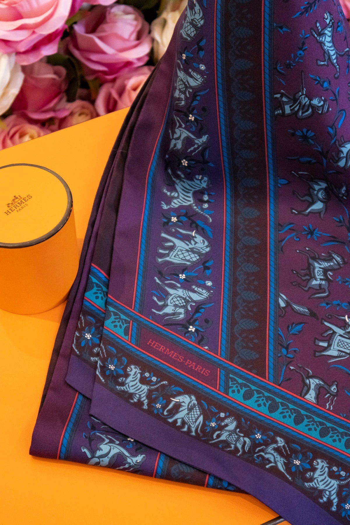 Hermès - Maxi Twilly Seide lila blau