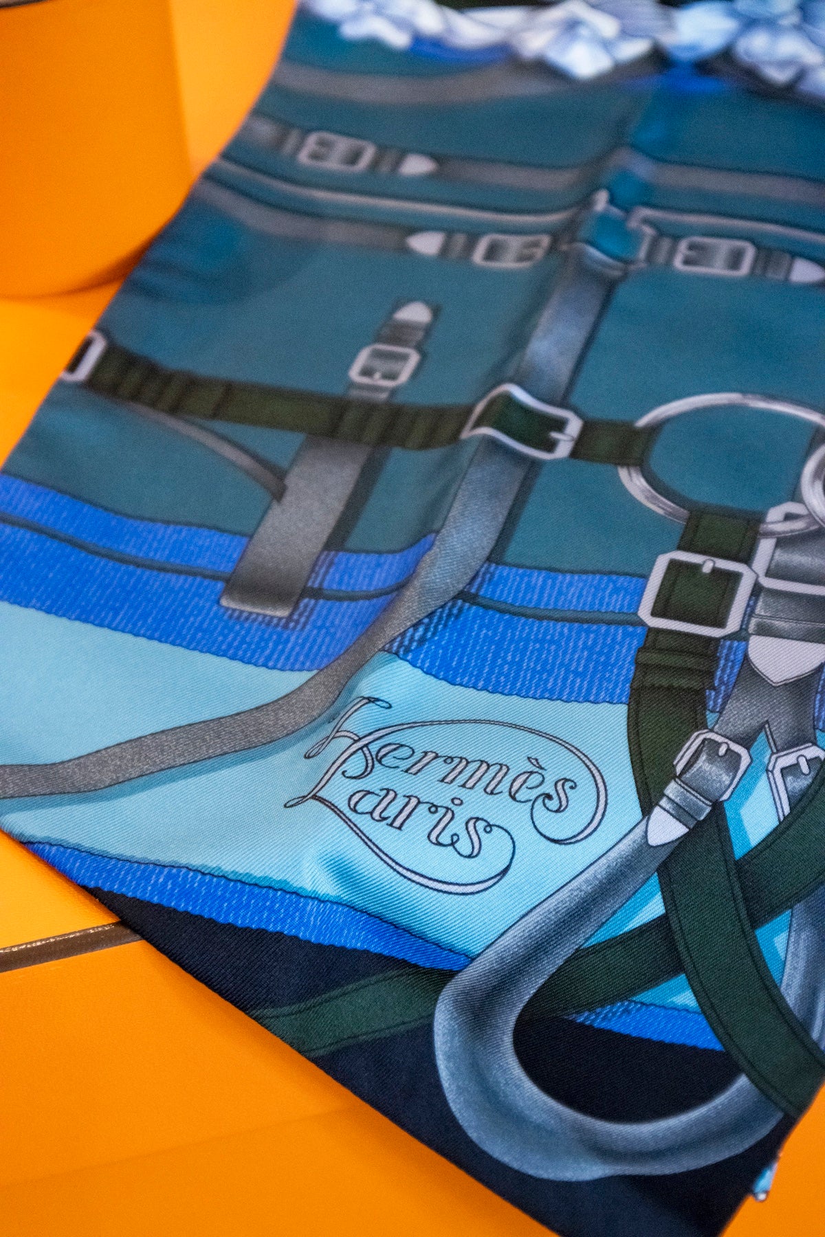 Hermès - Maxi Twilly Seide dunkelblau