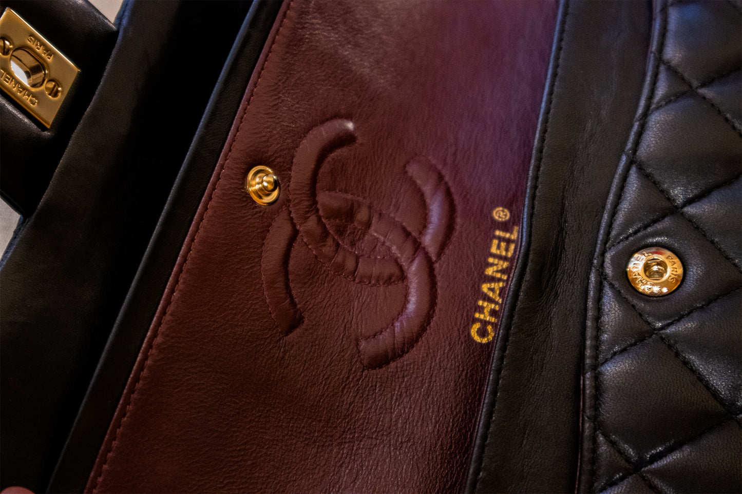 Chanel - Timeless Double Flap Bag Schwarz