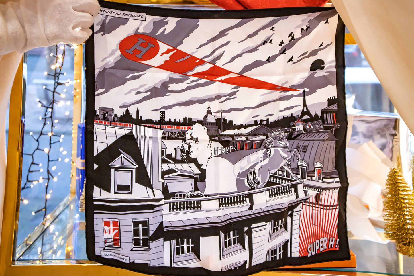 Hermès - Mini Seidencarree Super Hero