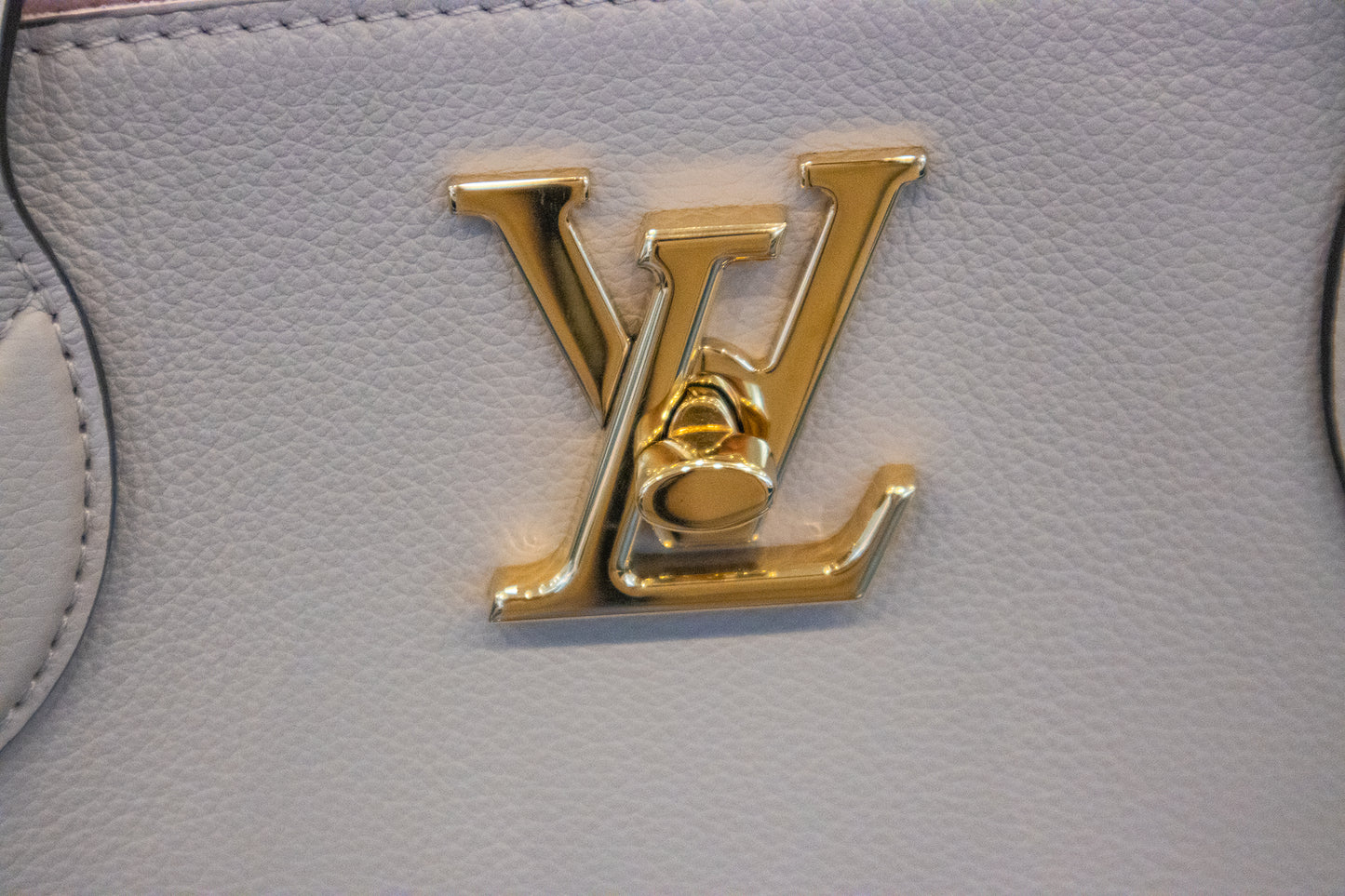 Louis Vuitton - Lockme Shopper