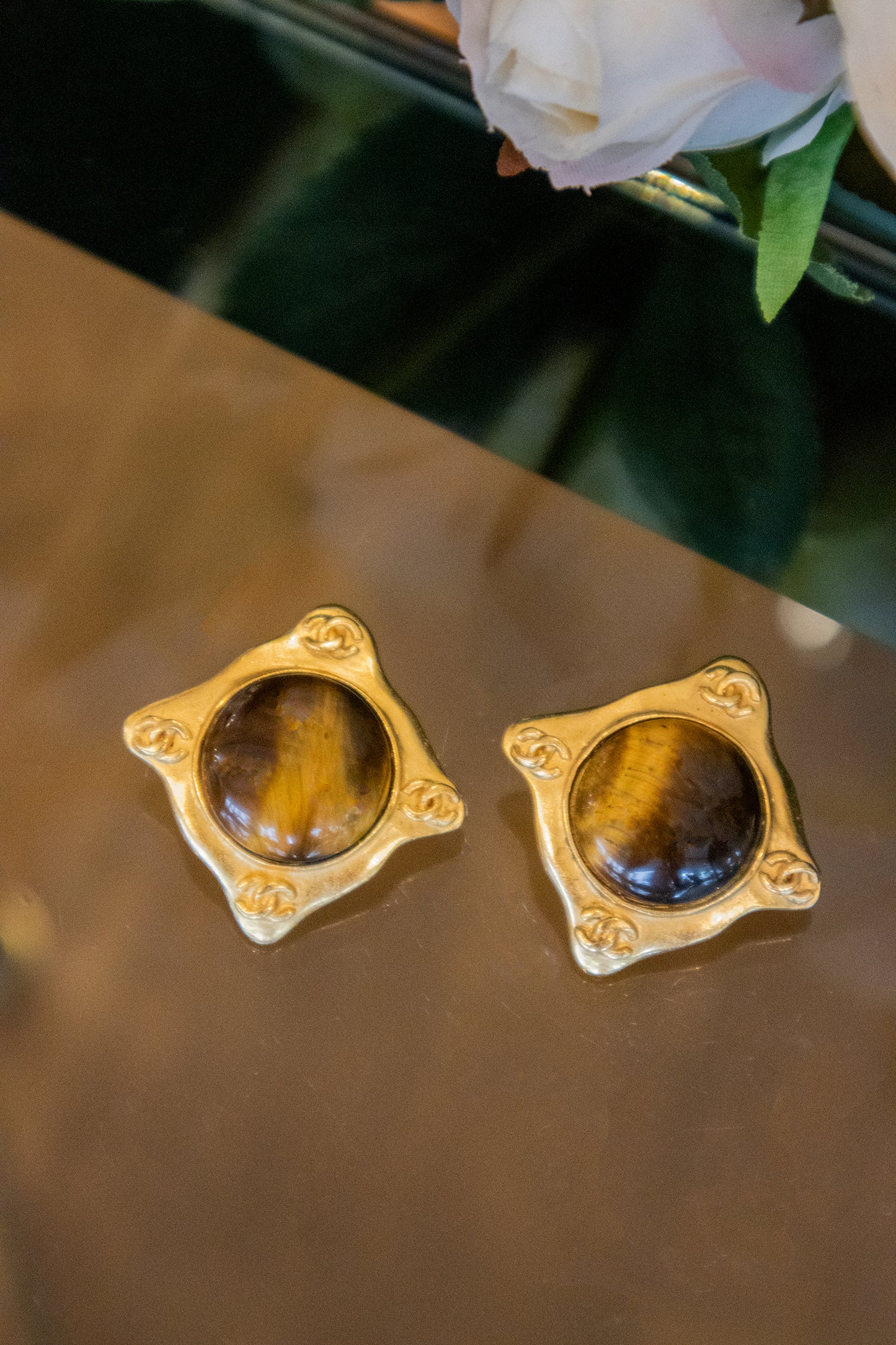 Chanel - Ohrringe Tigerauge Gold