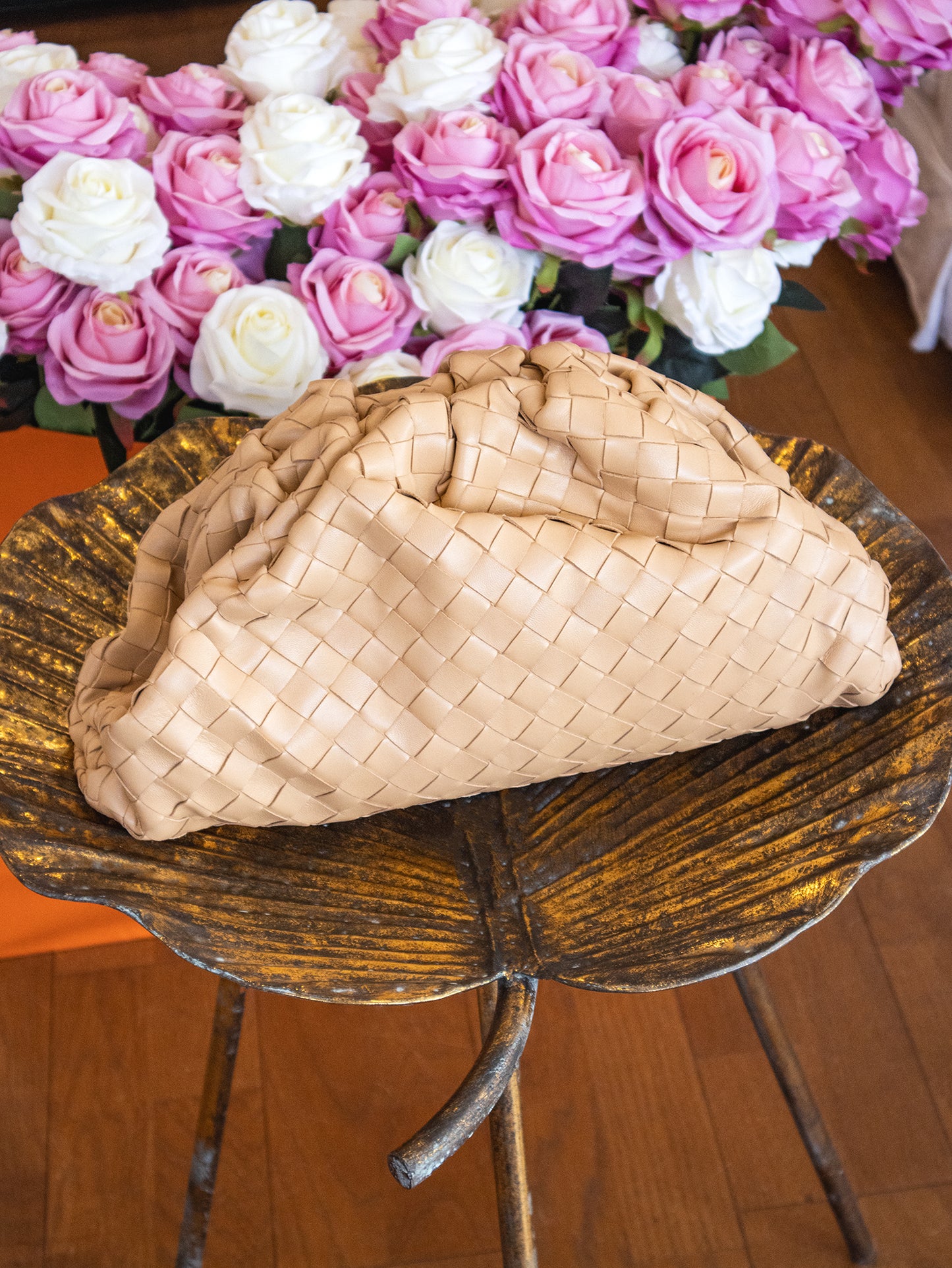 Bottega Veneta - Pouch in Almond