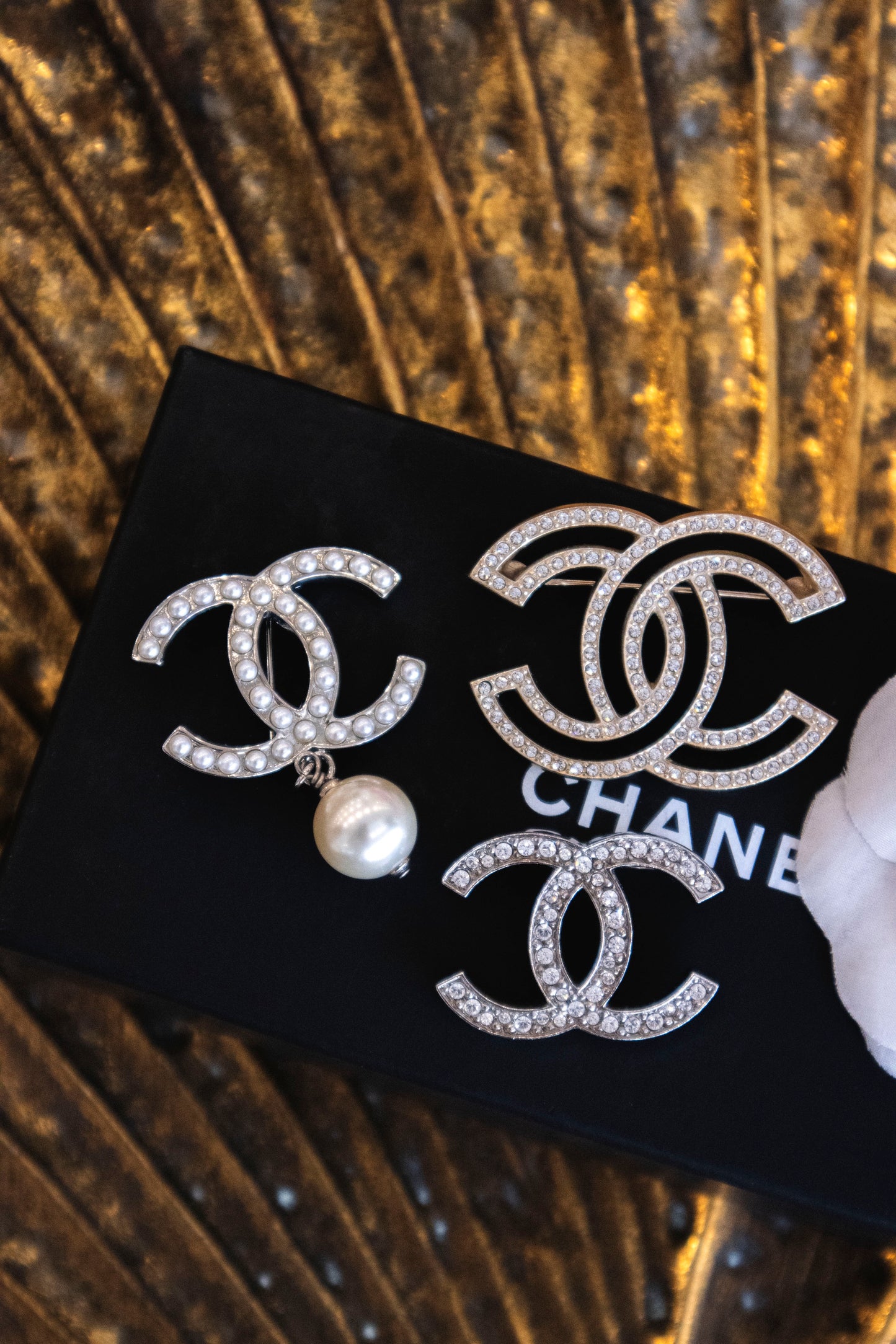 Chanel - CC Broschen