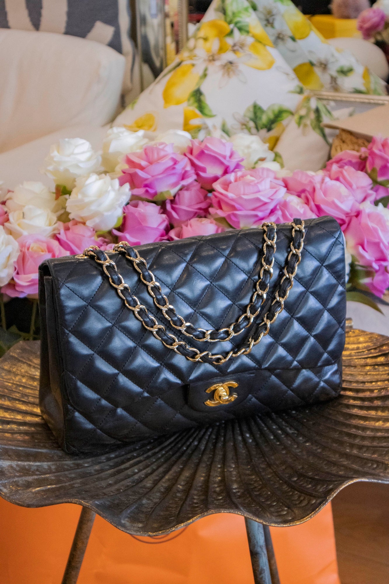 Chanel - Klassische Leder Umhängetasche in Schwarz