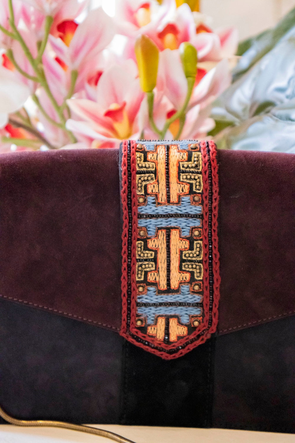 Etro - Tasche Velourleder/Stoff Brokat mit Kette