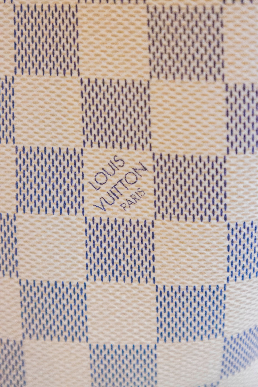 Louis Vuitton - Damier Artsy Azur MM