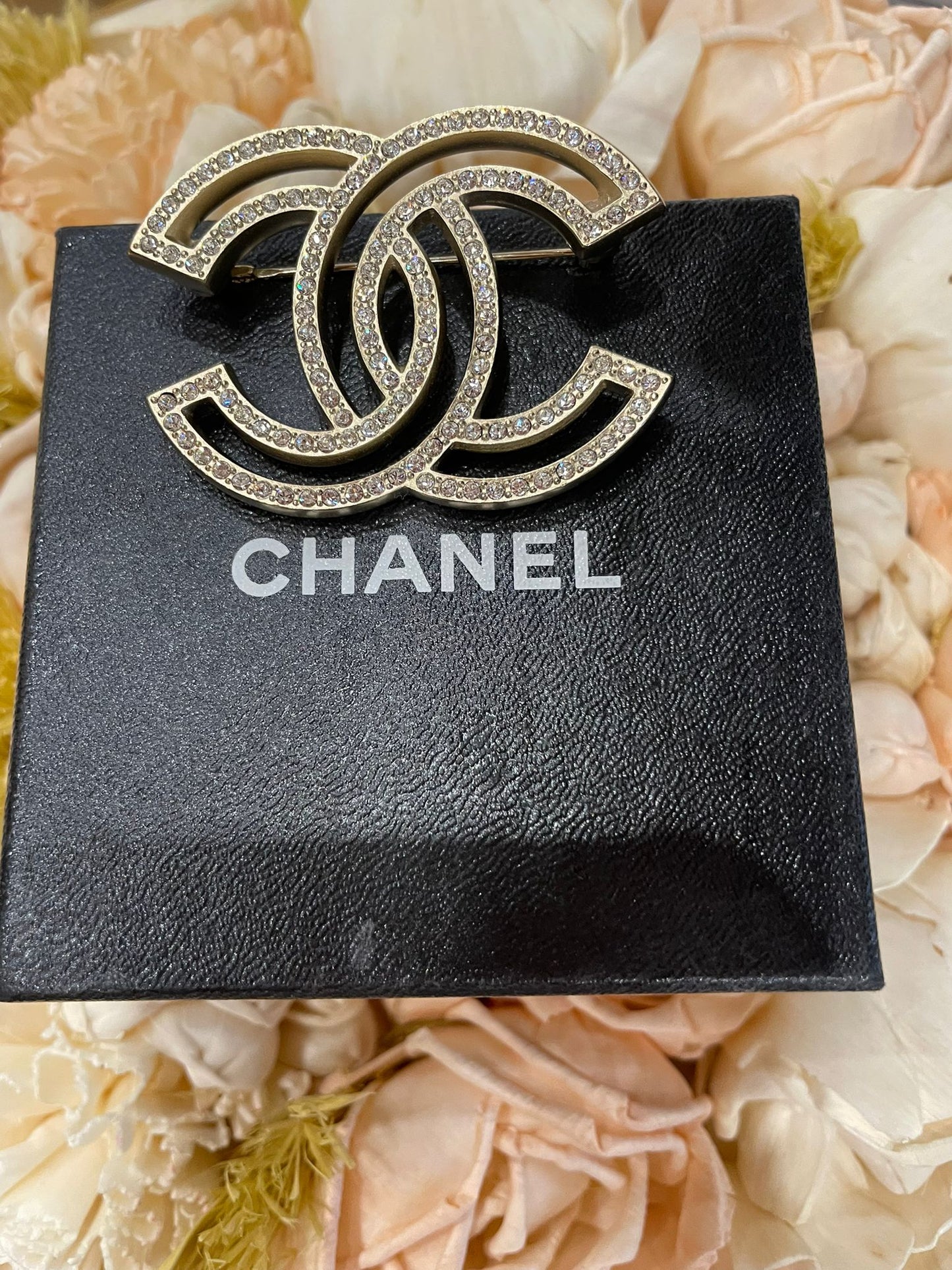 Chanel - CC Brosche glitzernd