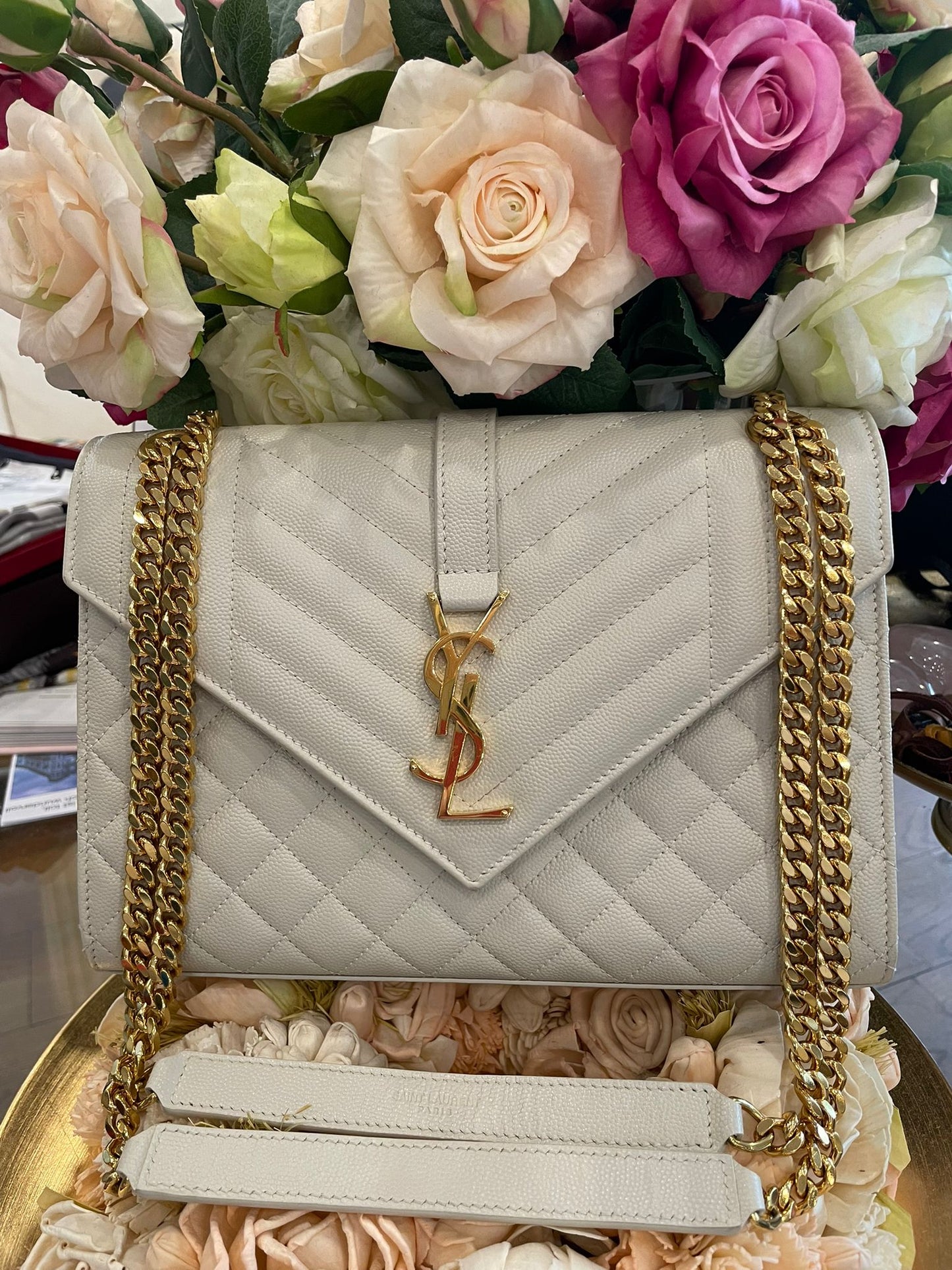 Yves Saint Laurent - Envelope Blanc Vintage Crossbody Bag