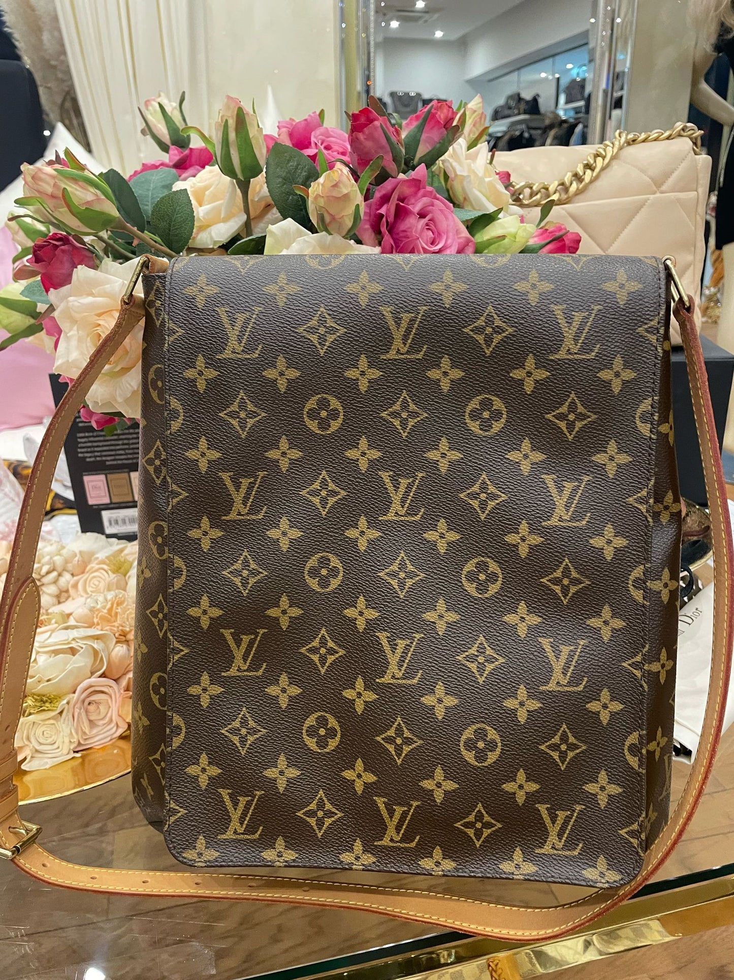Louis Vuitton - Musette Segeltuch Monogram Canvas Cross Body Tasche