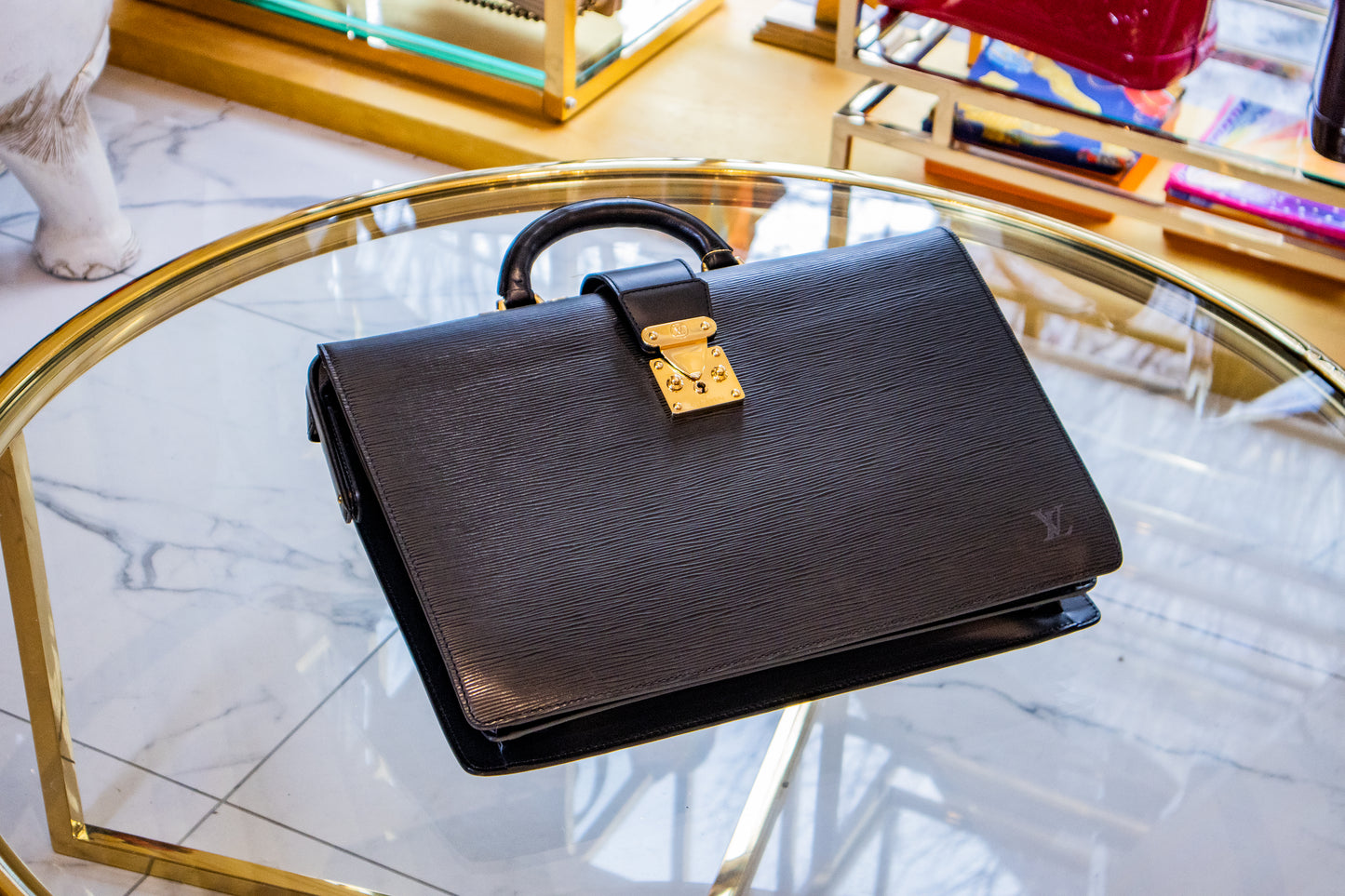 Louis Vuitton - Serviette Fermoir aus Epi Leder