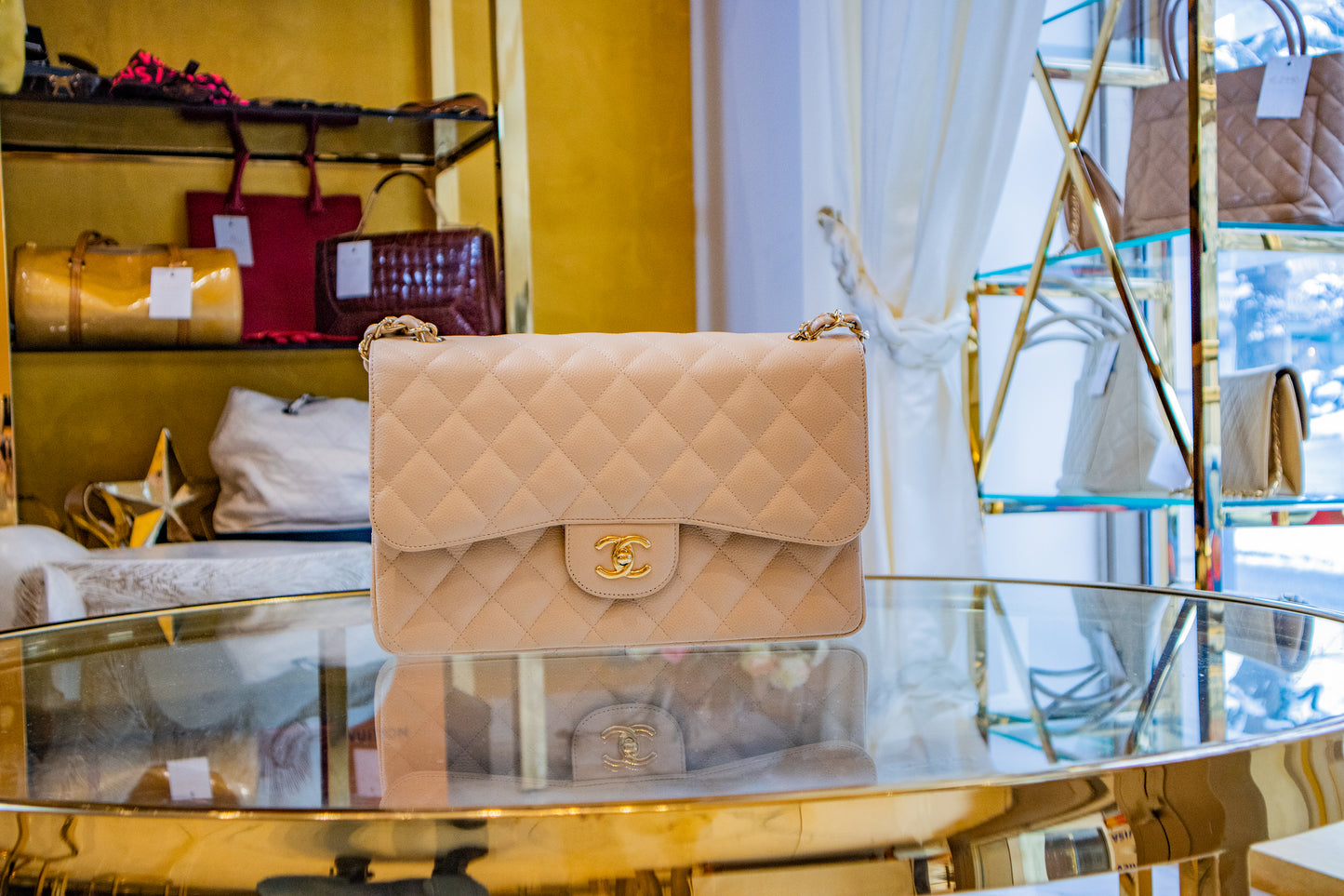 Chanel - Jumbo Beige Clair Gold