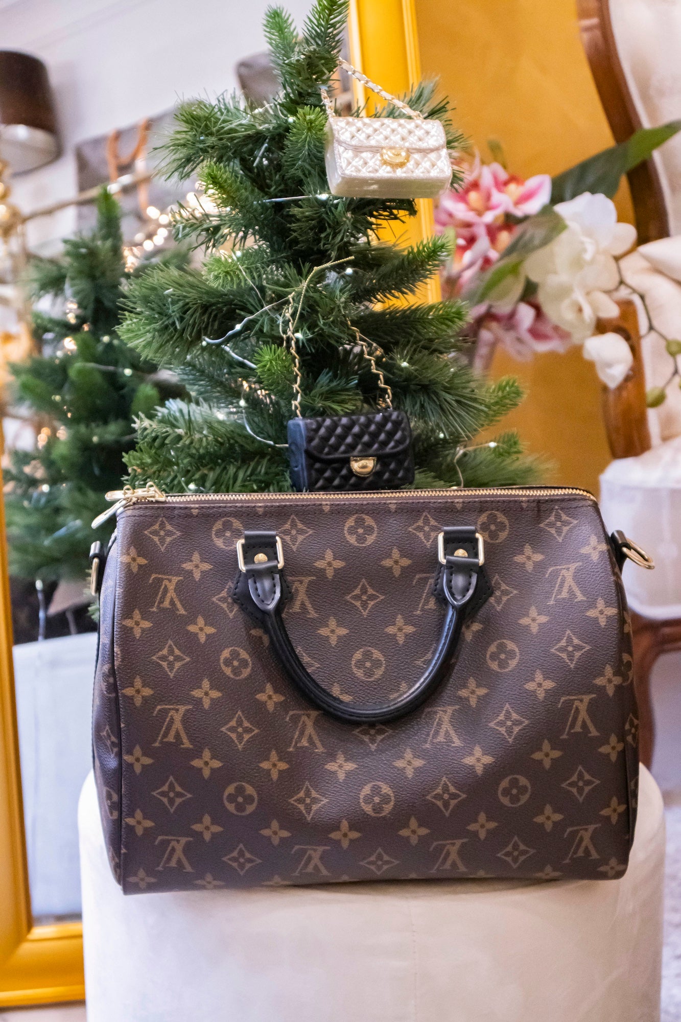 Louis Vuitton - Monogram My World Tour Speedy Bandouliere