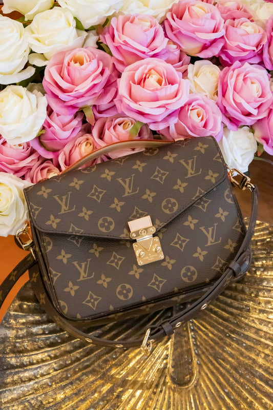 Louis Vuitton - Pochette Metis Monogram Canvas