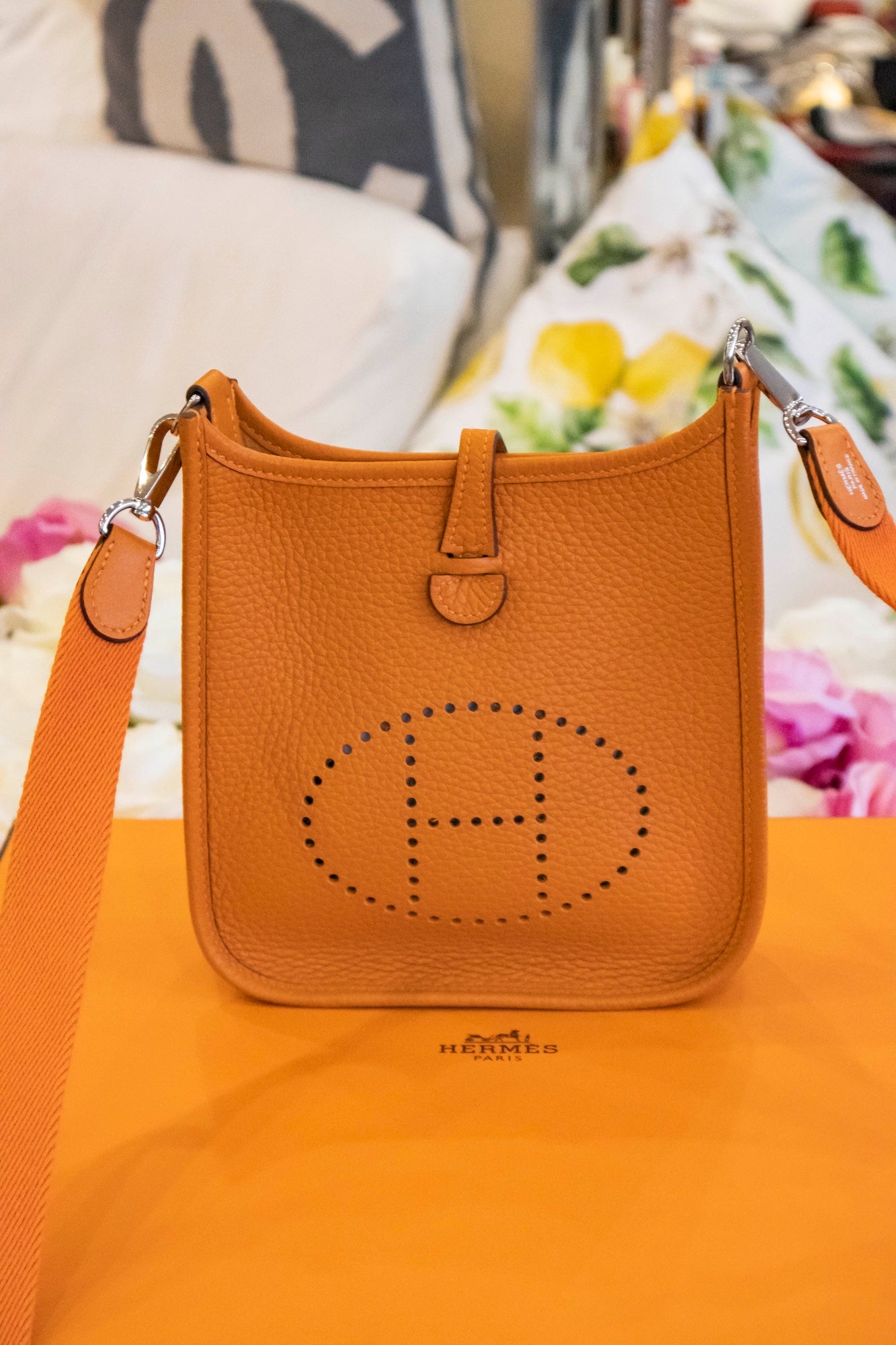 Hermès - Evelyne 16 Taurillon Clémence Orange