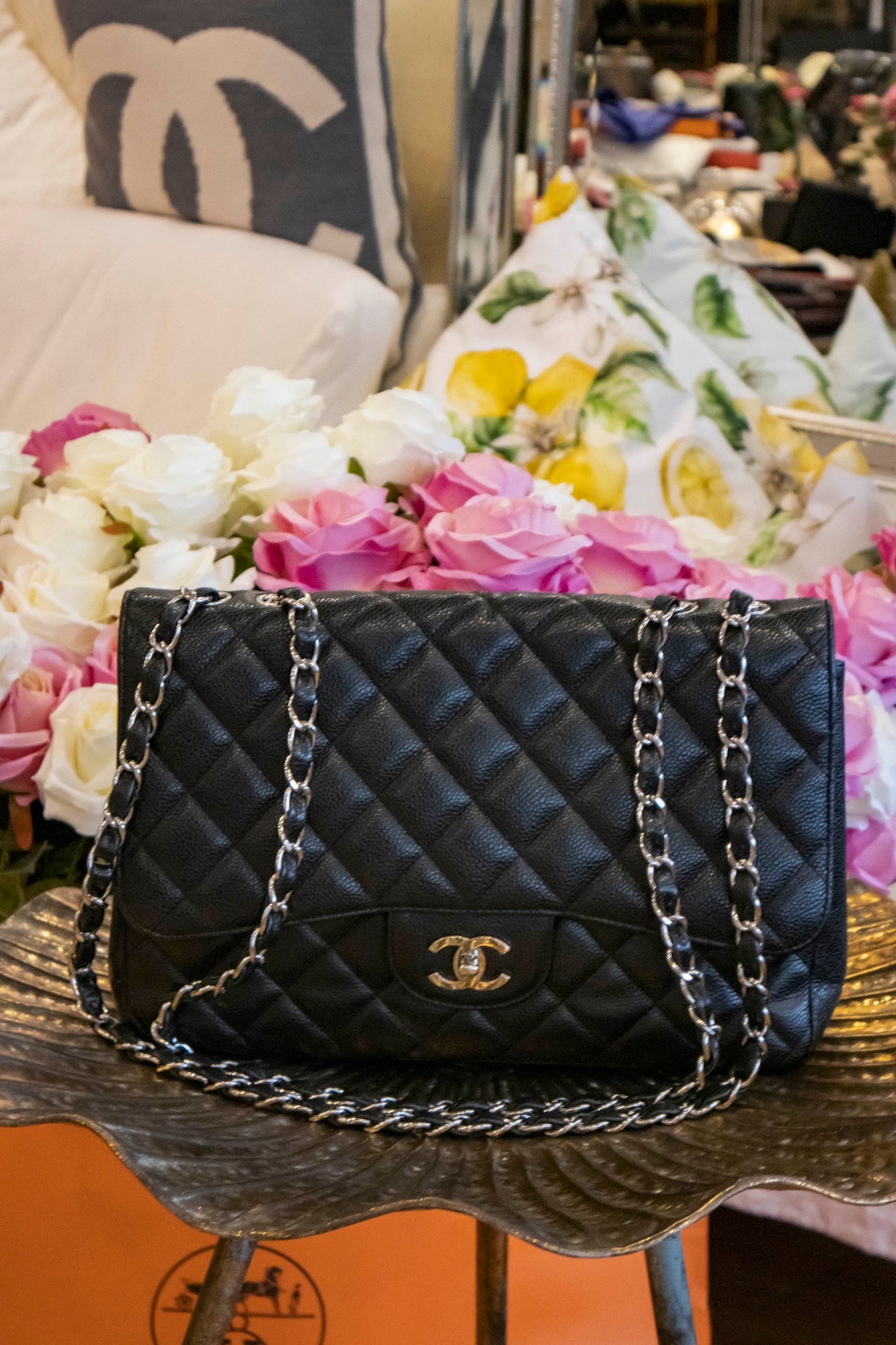 Chanel - Caviar Quilted Double Flap Jumbo Schwarz