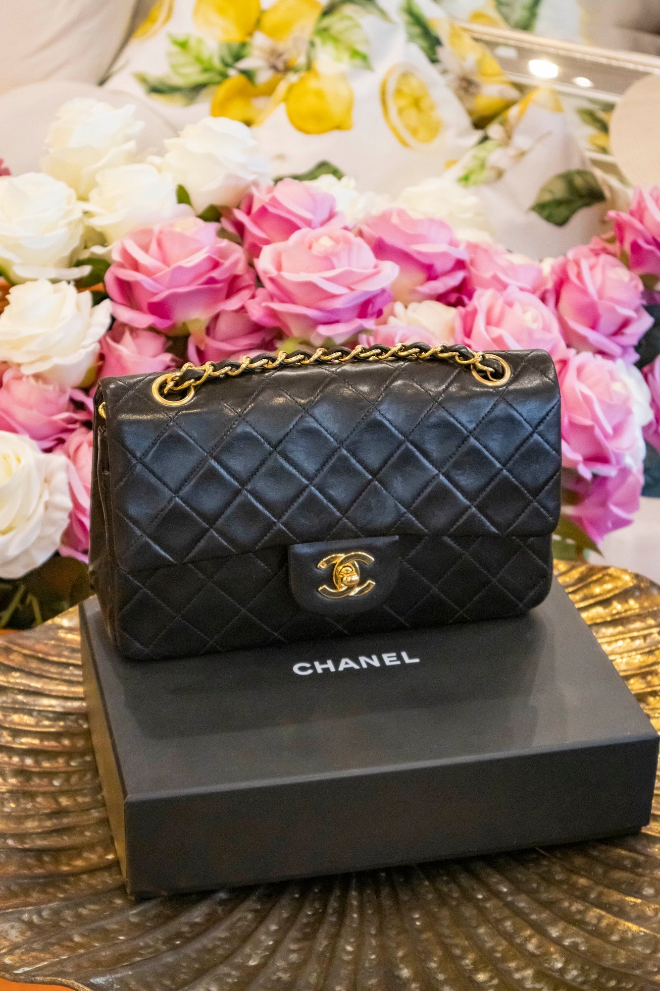 Chanel - Timeless Classic Double Flap Bag Matelassé Leder Schwarz