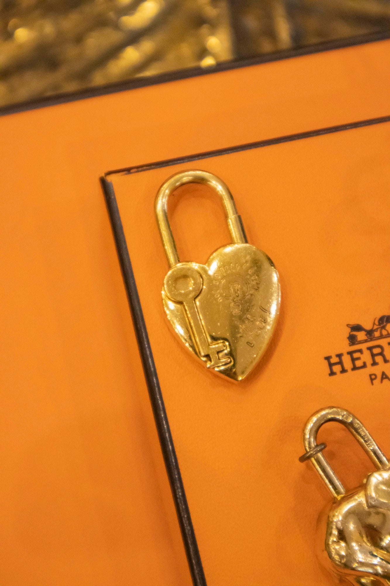 Hermès - Cadenas Charm Herz - Elephant - Pegasus Gold