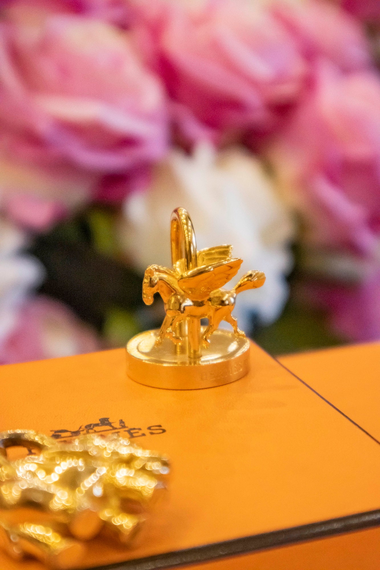 Hermès - Cadenas Charm Herz - Elephant - Pegasus Gold