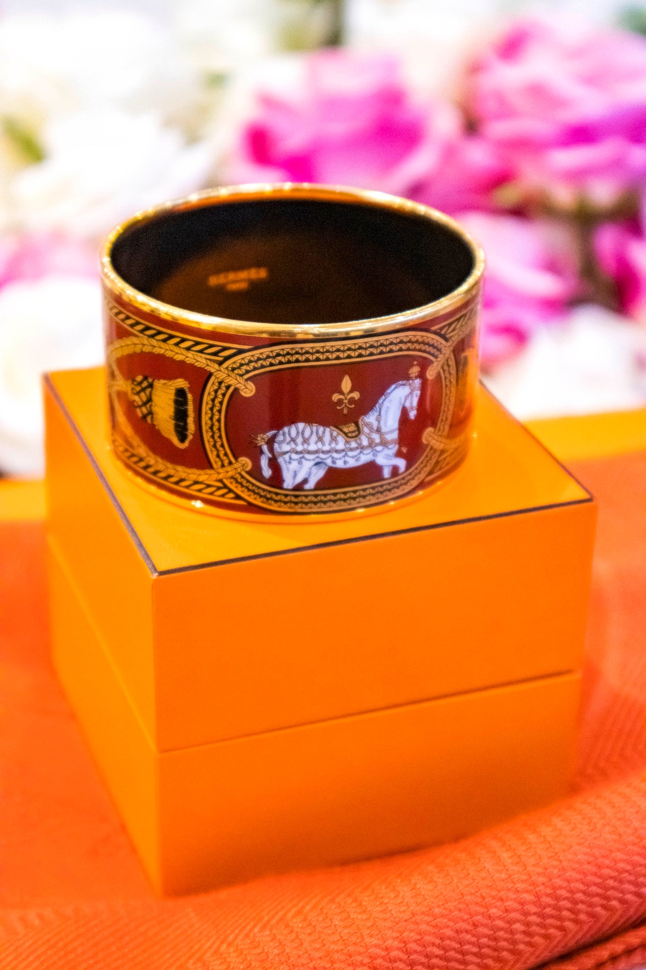Hermès - Rouge & Gold Enamel, Palladium Grand Apparat Armreif