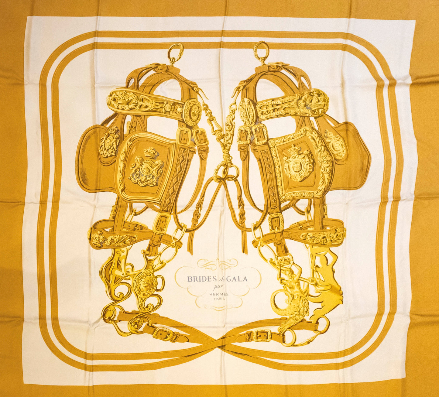 Hermès - Carré 40 Schal "Brides de Gala" Seide Gelb