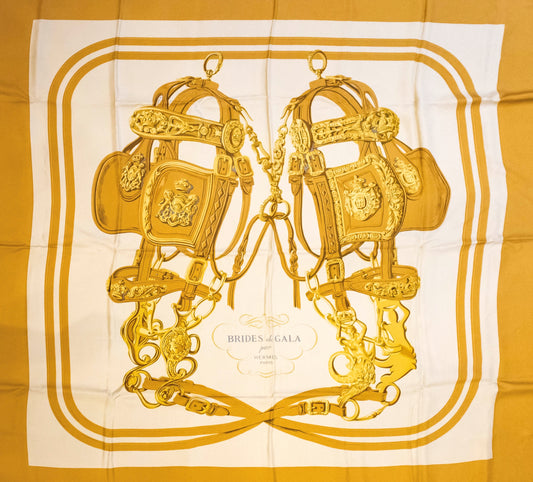 Hermès - Carré 40 Schal "Brides de Gala" Seide Gelb