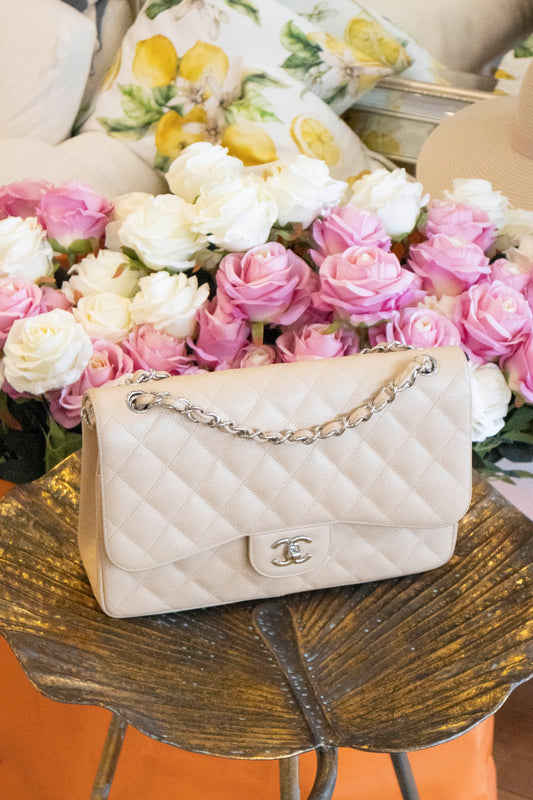 Chanel - Jumbo Double Flap Bag Beige Caviar Leder