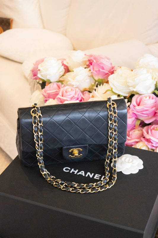 Chanel - Small Double Flap Bag Lambskin schwarz