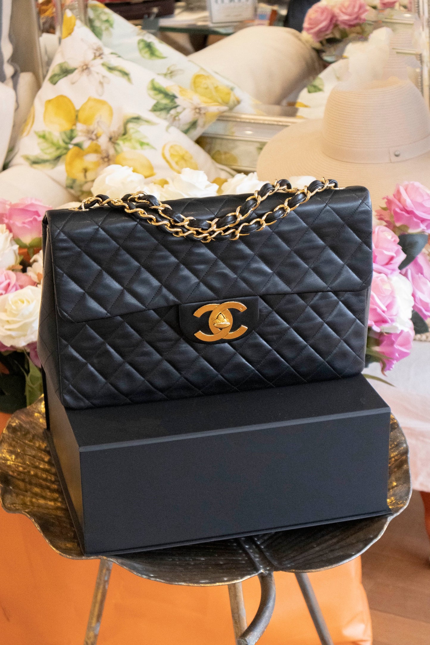 Chanel - Vintage Maxi Classic Single Flap Shoulder Bag Black Lambskin