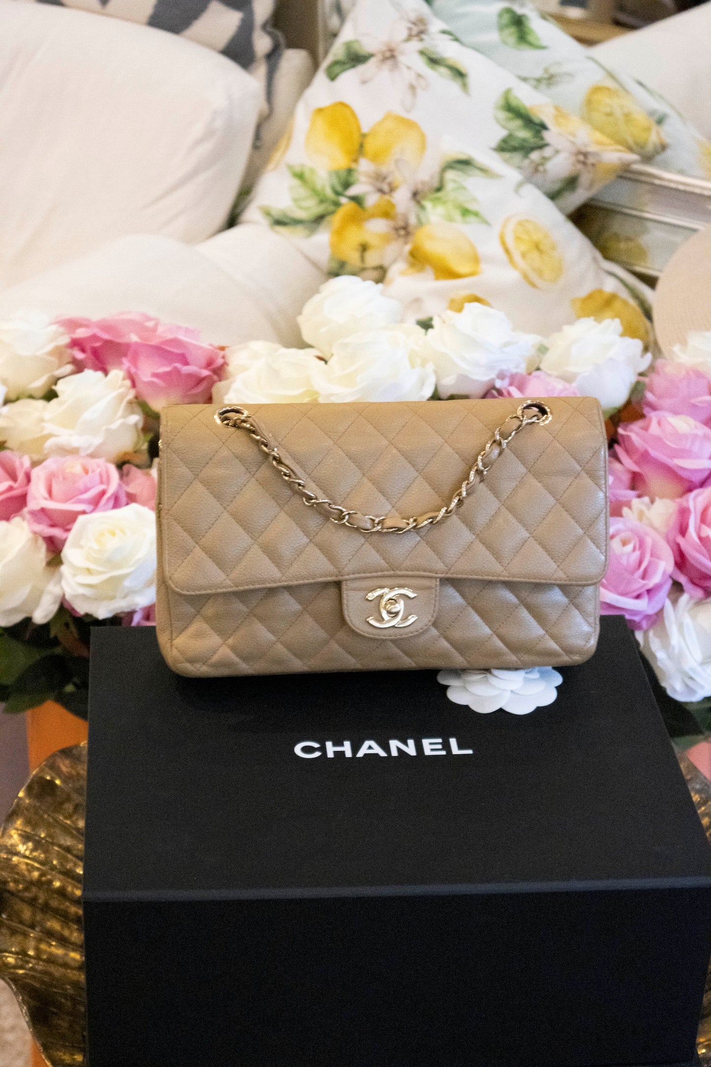 Chanel - Medium Double Flap Bag Beige Caviar Leder