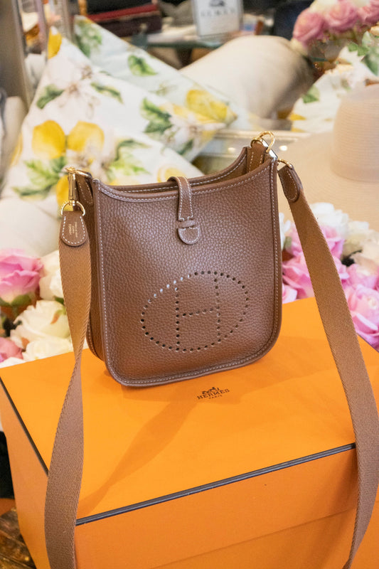 Hermès - Evelyne 16 Amazone Gold Taurillon Clemence Leder