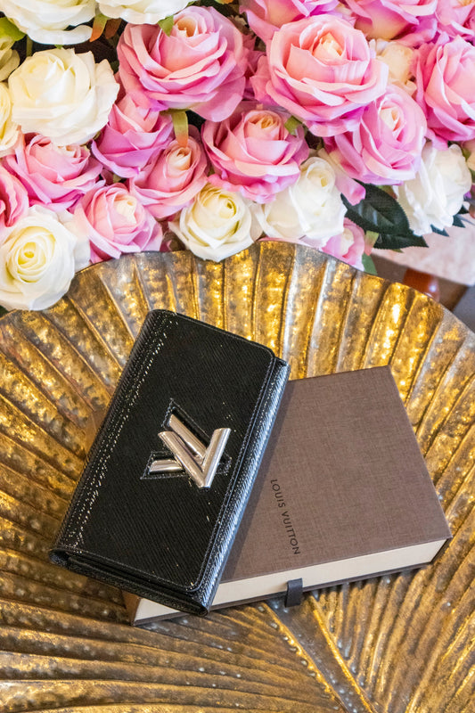 Louis Vuitton - Geldbörse Lackleder schwarz silberner Verschluss