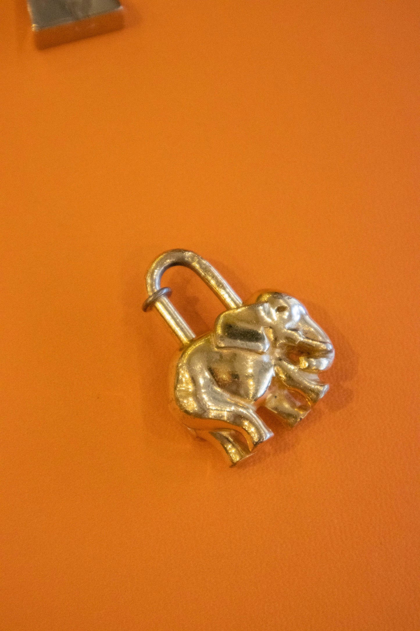 Hermès - Cadenas in silberfarbener & goldfarbener Ausführung