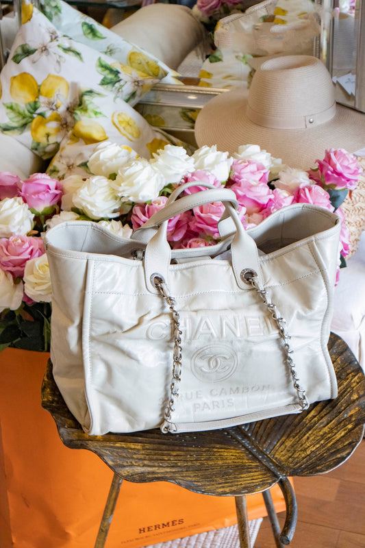 Chanel - Deauville Shopper Leder creme Silberne Hardware