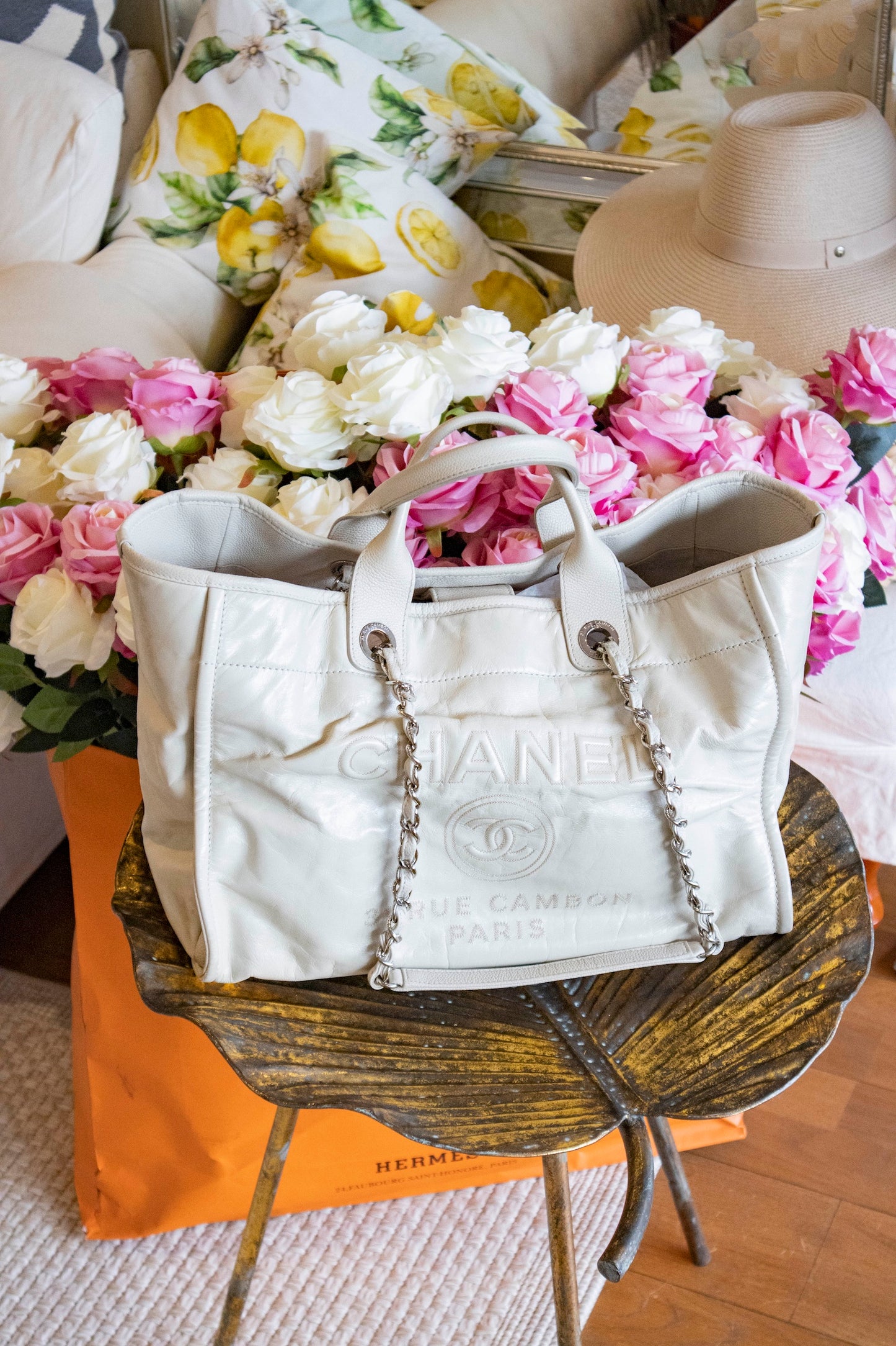 Chanel - Deauville Shopper Leder creme Silberne Hardware