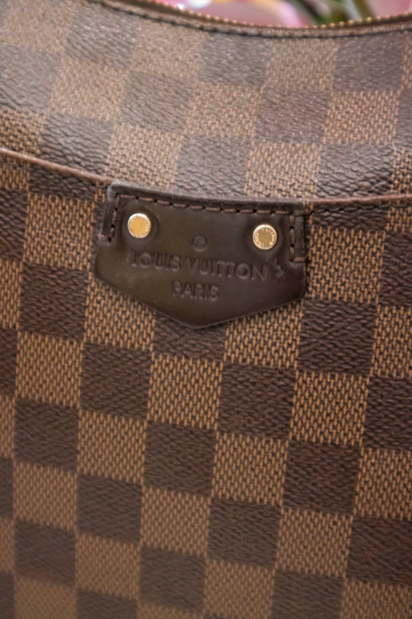 Louis Vuitton - Crossbody Bag South Bank Damier Ebene