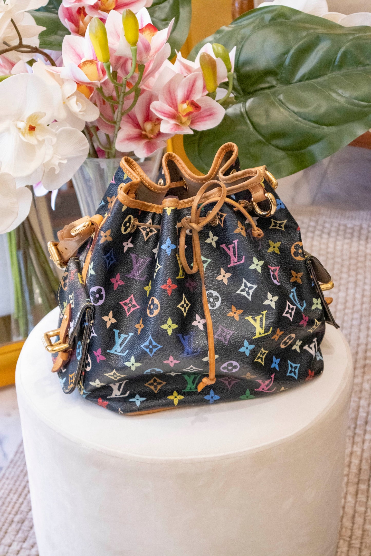 Louis Vuitton - Sac Noe Multicolor - schwarzes Murakami Monogram Canvas mit Vachetta Lederbesatz