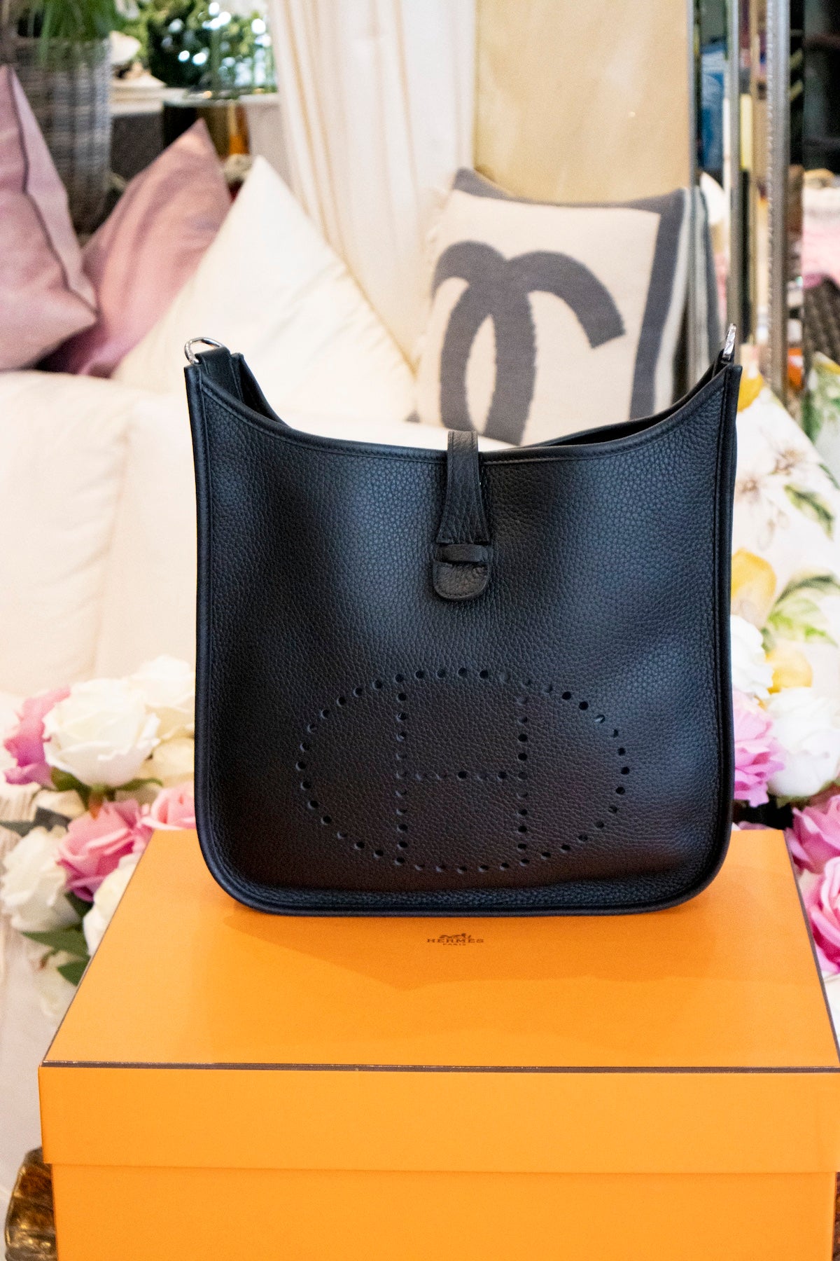 Hermès - Evelyne 29 schwarz Taurillon Clemence Leder Silberne Hardware
