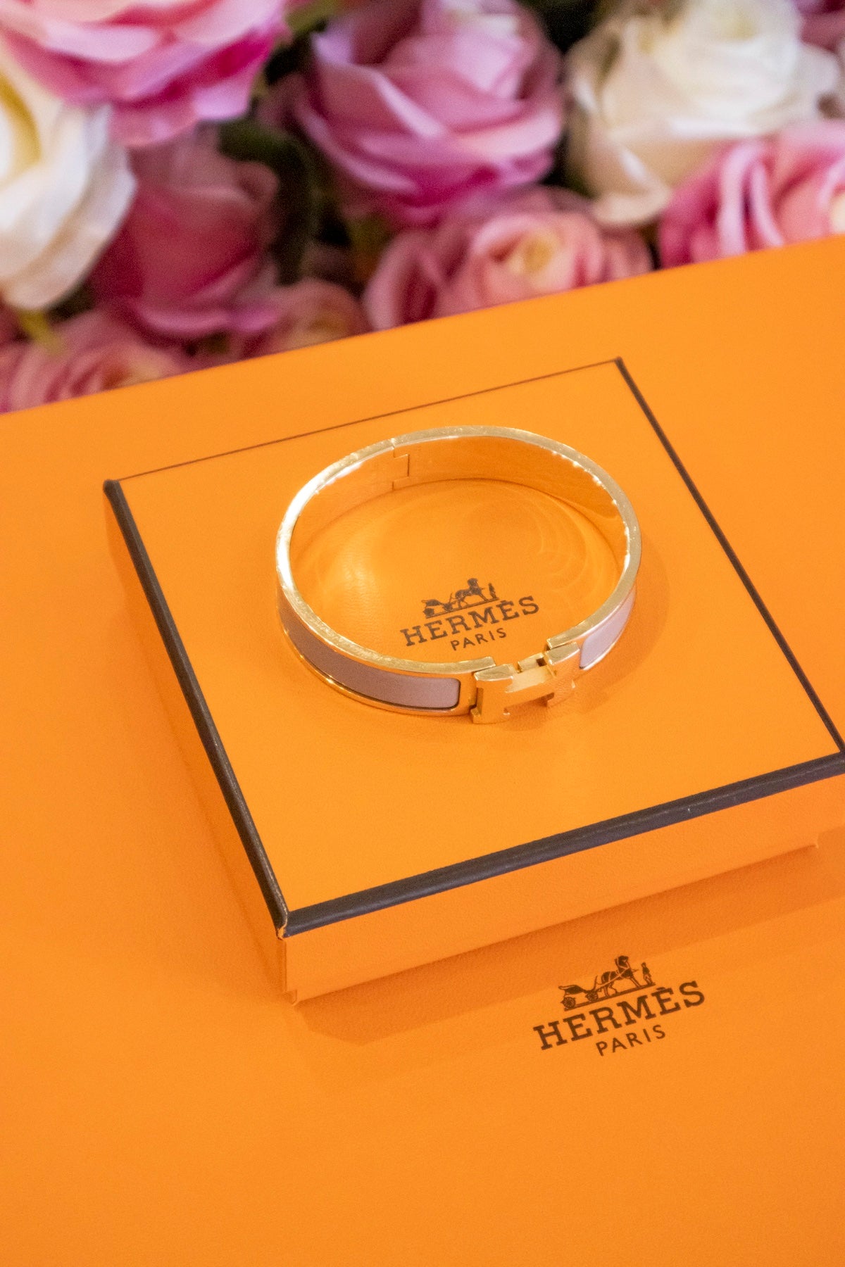 Hermès - Bracelet Clic H Marron Glace Gelbgoldfarben