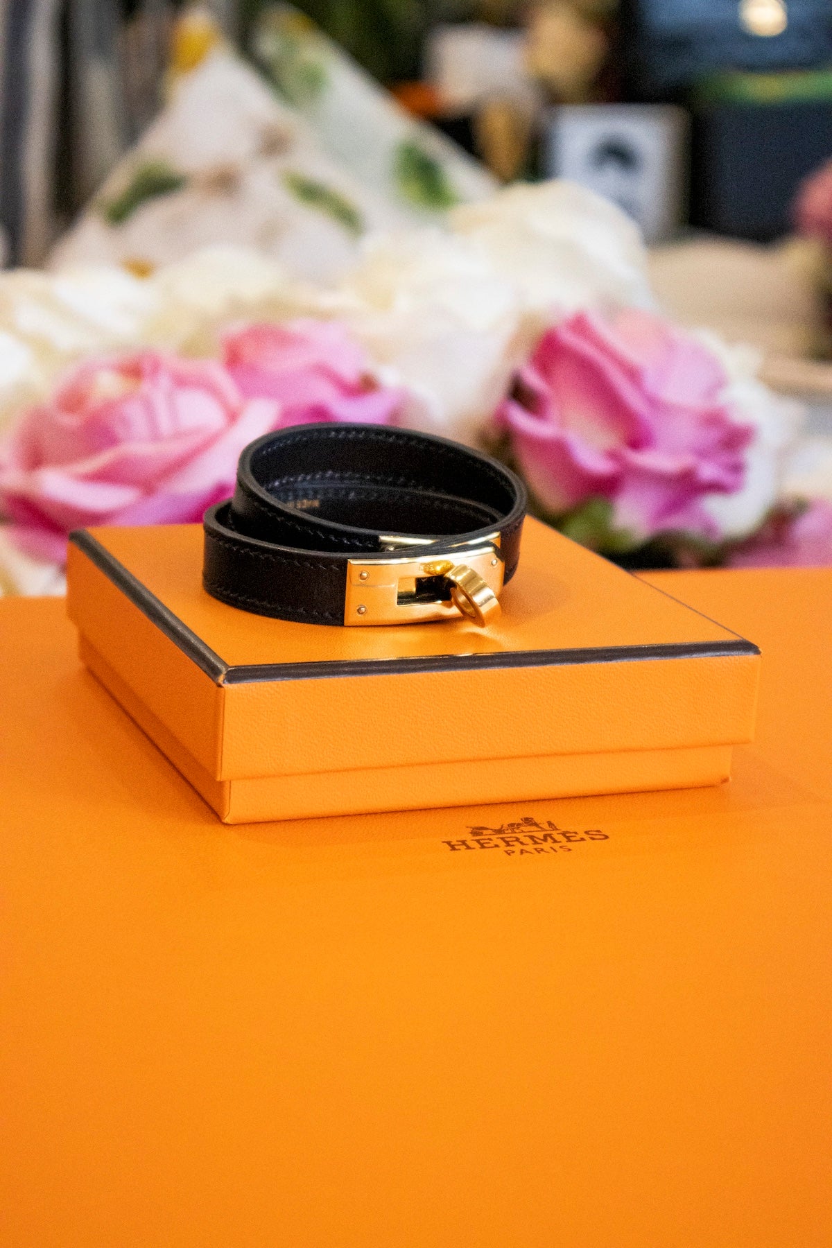 Hermès - Kelly Armband Double Tour schwarz Gelbgoldfarben