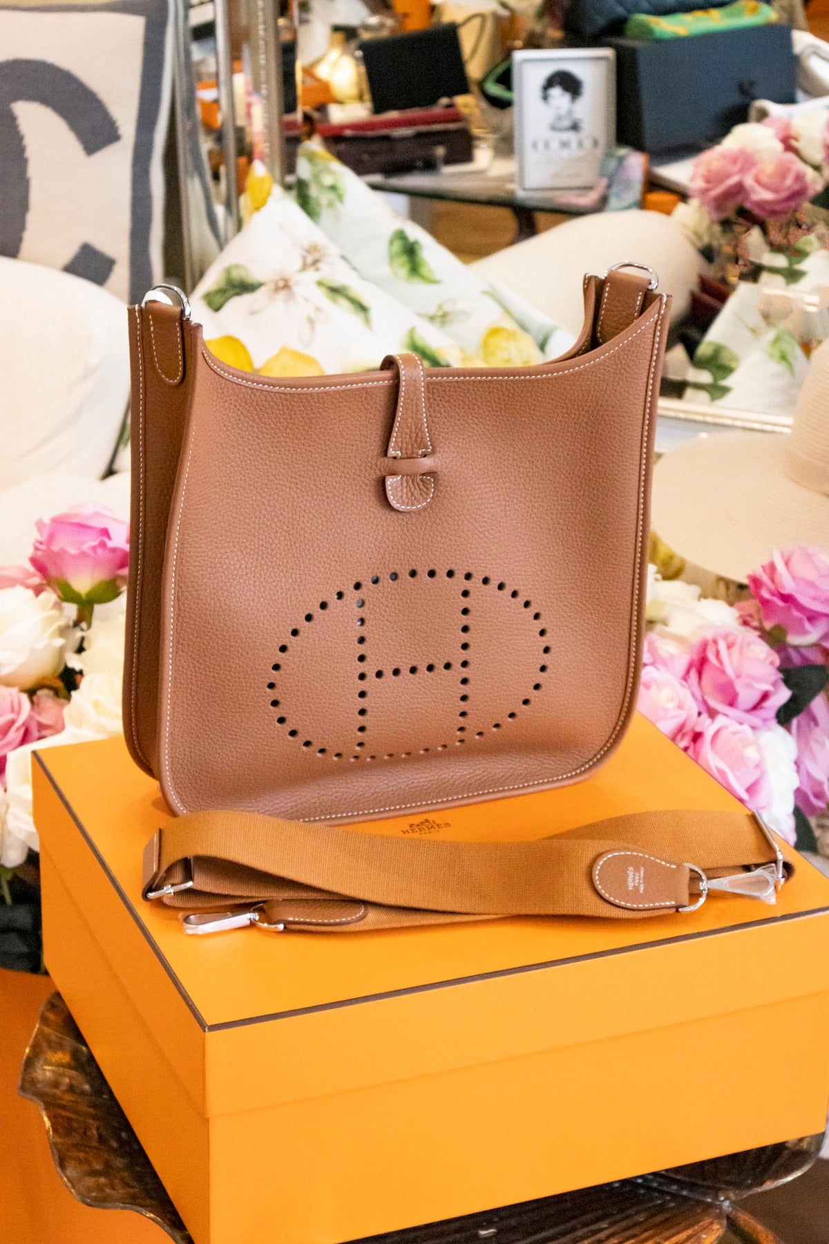 Hermès - Evelyne 29 Gold Taurillon Clemence Leder Silberne Hardware