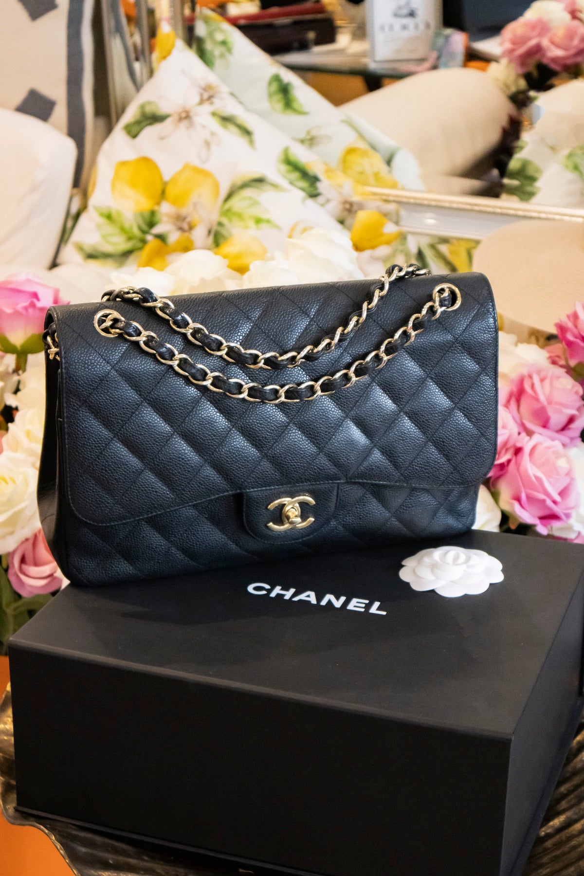 Chanel - Jumbo Double Flap Bag schwarz Caviar Leder Goldene Hardware
