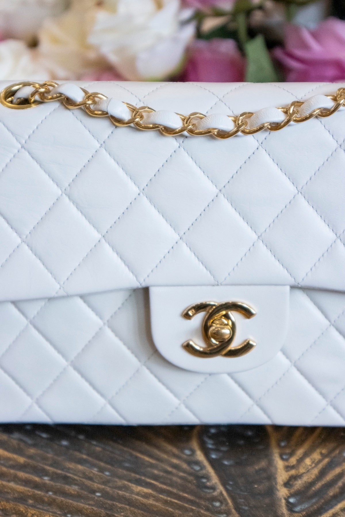 Chanel - Small Double Flap Bag Weiss Lambskin 24 Karat vergoldete Hardware