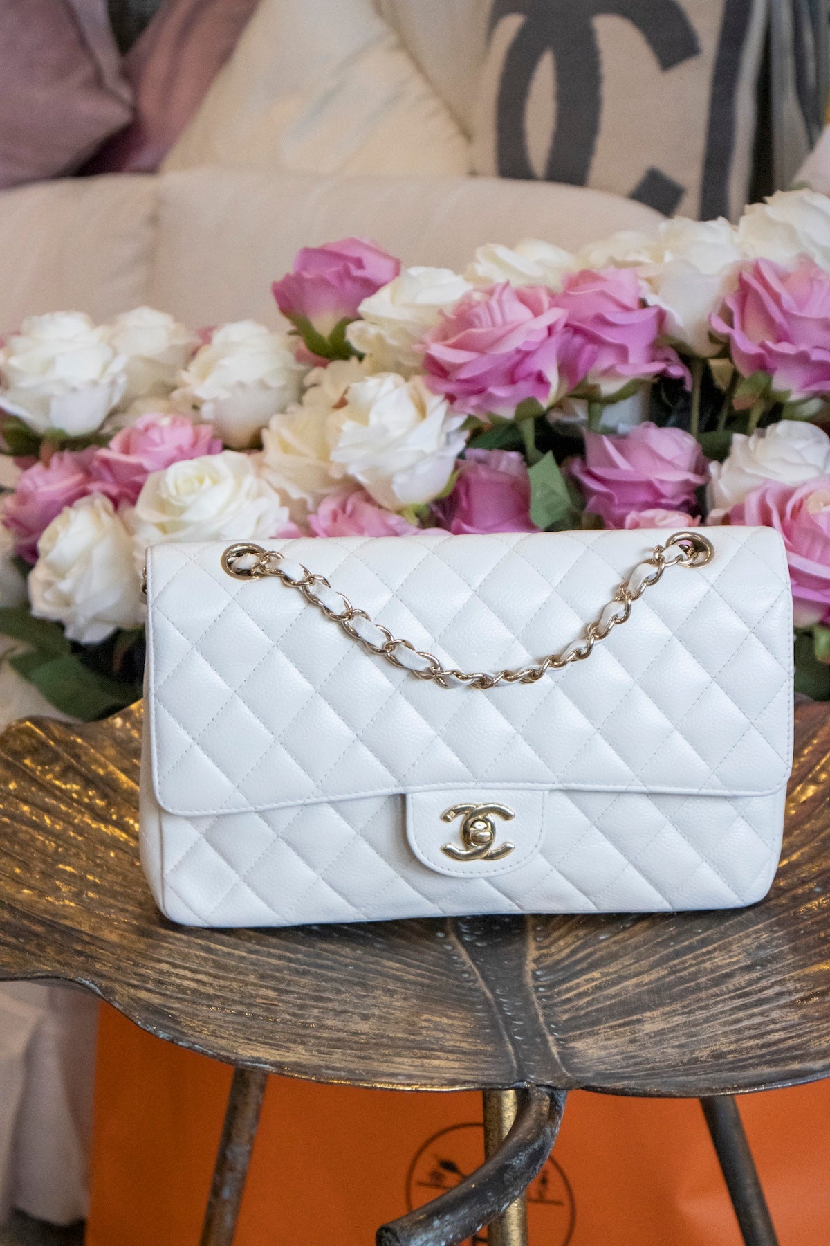Chanel - Medium Double Flap Bag Weiss Caviar Leder Goldene Hardware