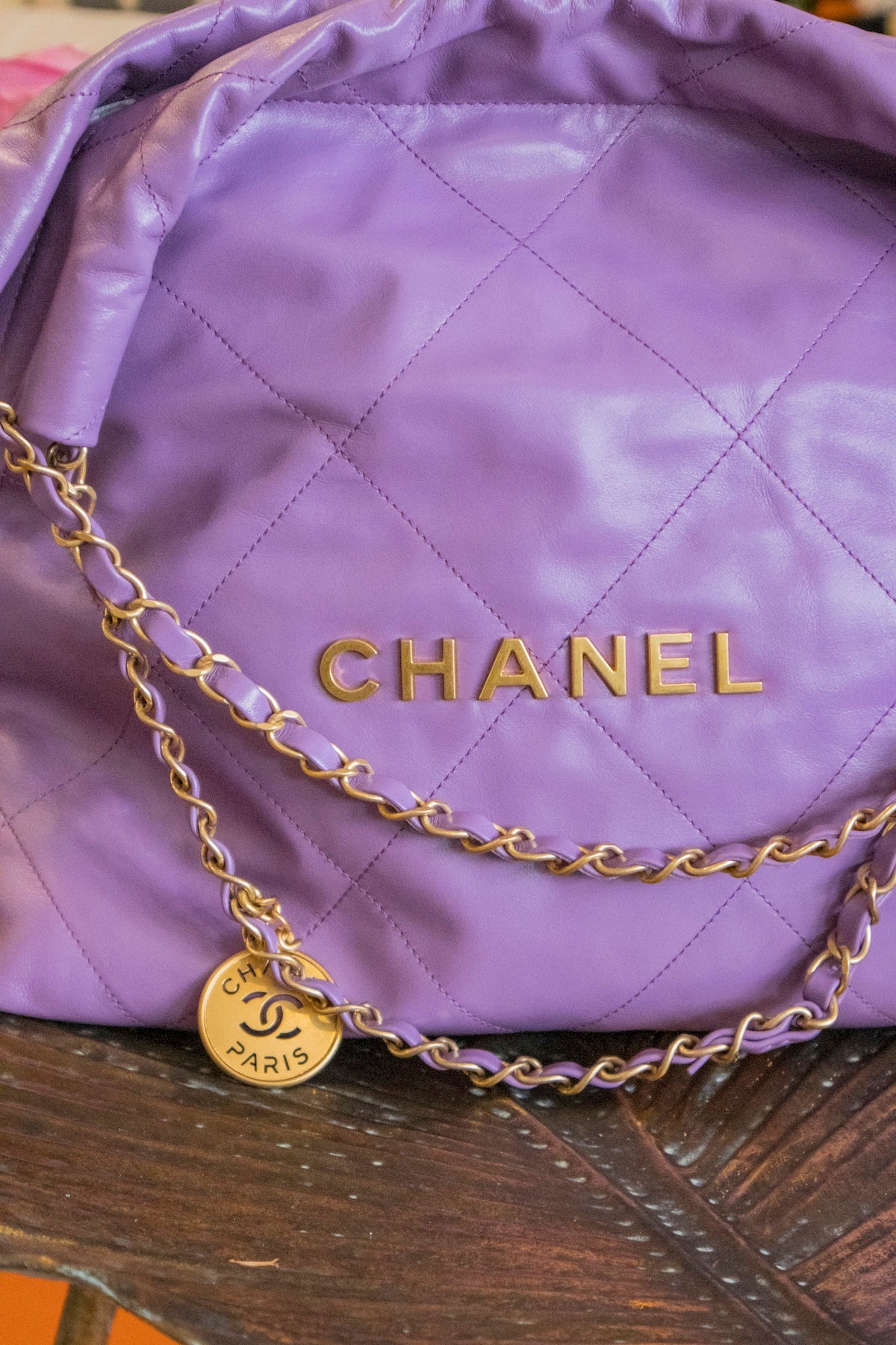 Chanel - 22 Shopper Lammleder Lavendel Goldene Hardware